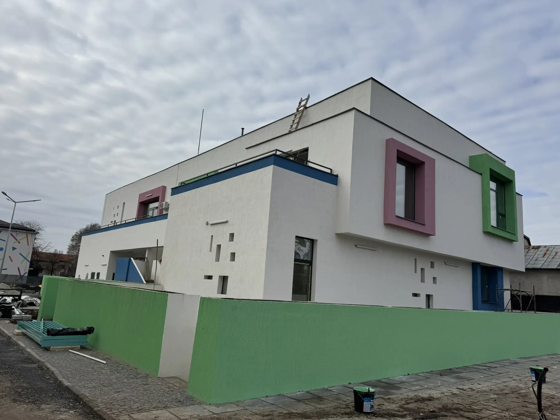 Grădinițe cu 8 grupe