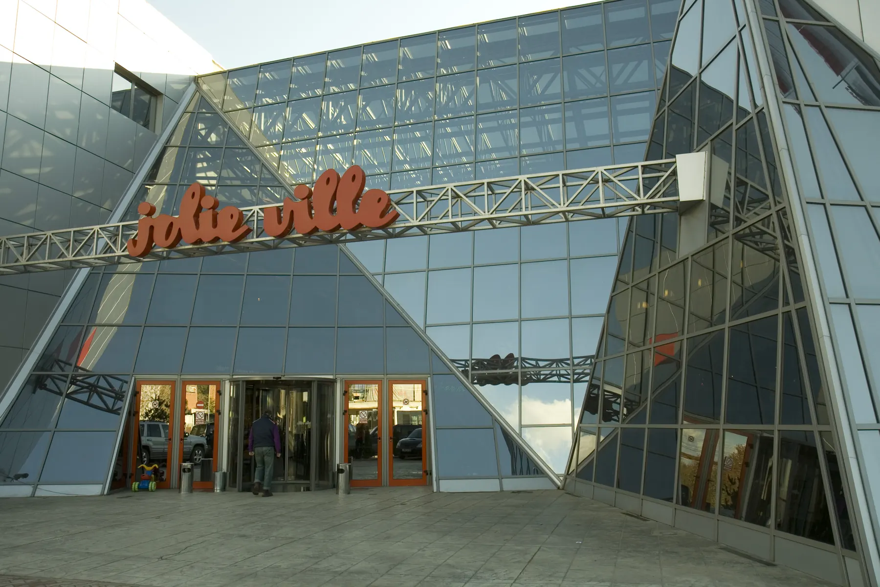 Jolie Ville Galleria – galerie comercială